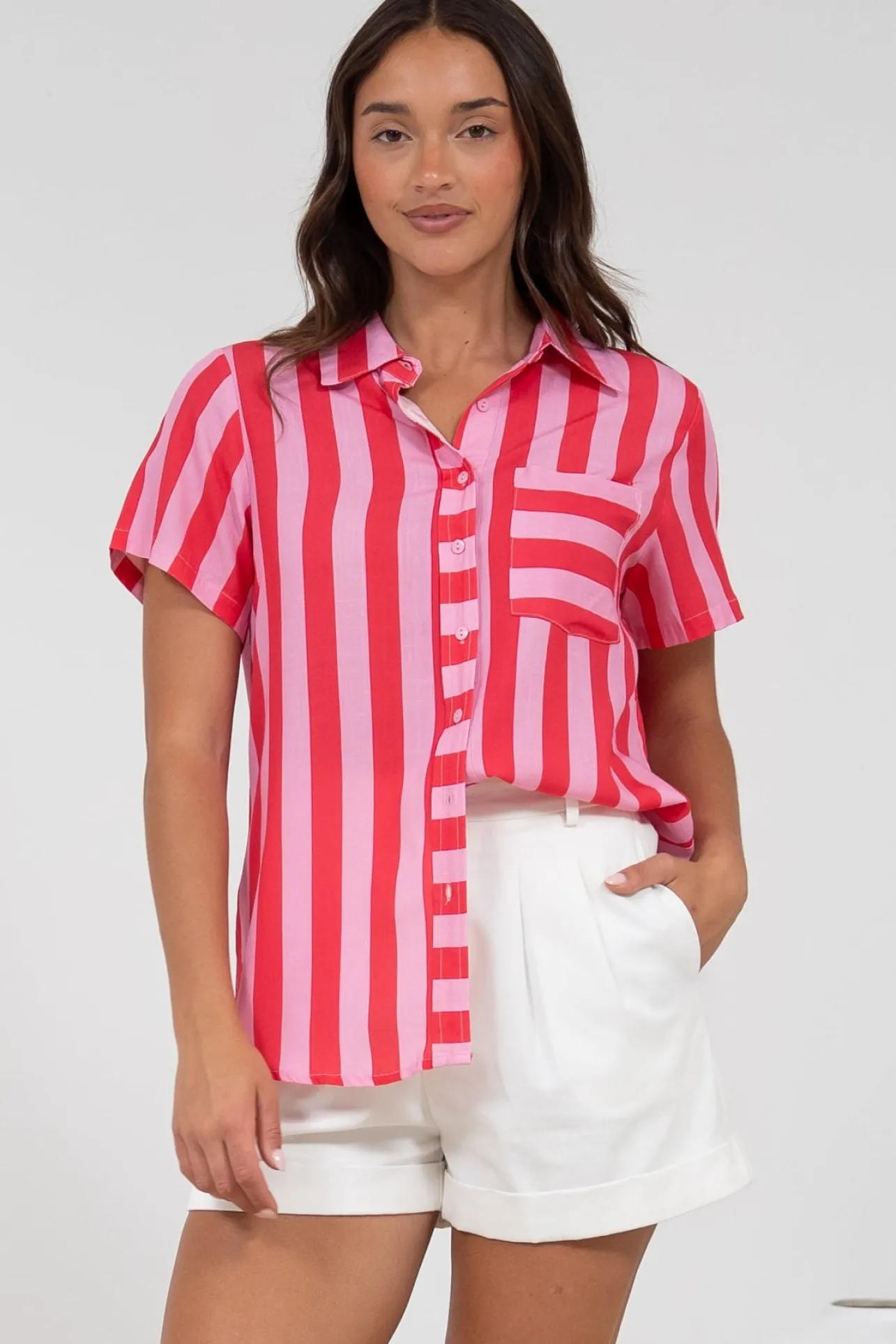 Wynn Shirt - Collared Button Down with Pocket in Gaubi Print Pink>Salty Crush Hot