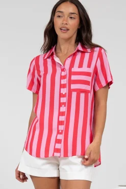 Wynn Shirt - Collared Button Down with Pocket in Gaubi Print Pink><noscript><img width=