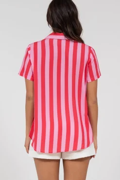 Wynn Shirt - Collared Button Down with Pocket in Gaubi Print Pink><noscript><img width=